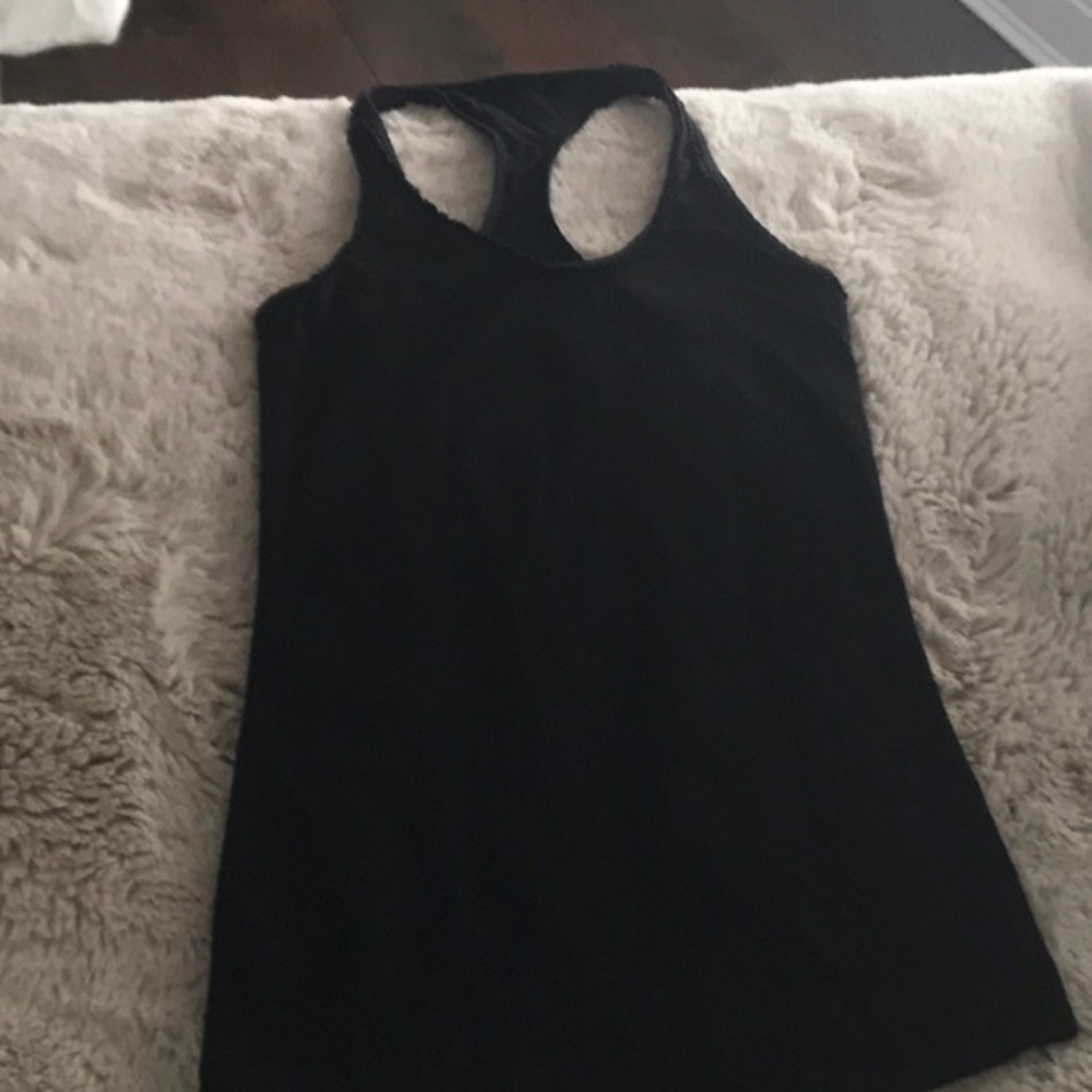 Lululemon workout top